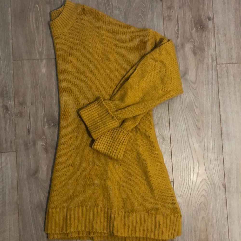 Mustard thick sweater